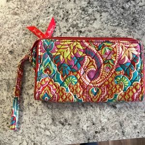 Vera bradley wristlet